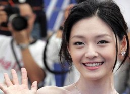 小乔吃瓜娱乐大s,揭秘大S的幕后故事